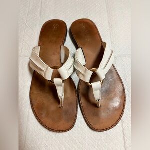 Lilly Pulitzer White Leather Ring-Accent Thong Sandals